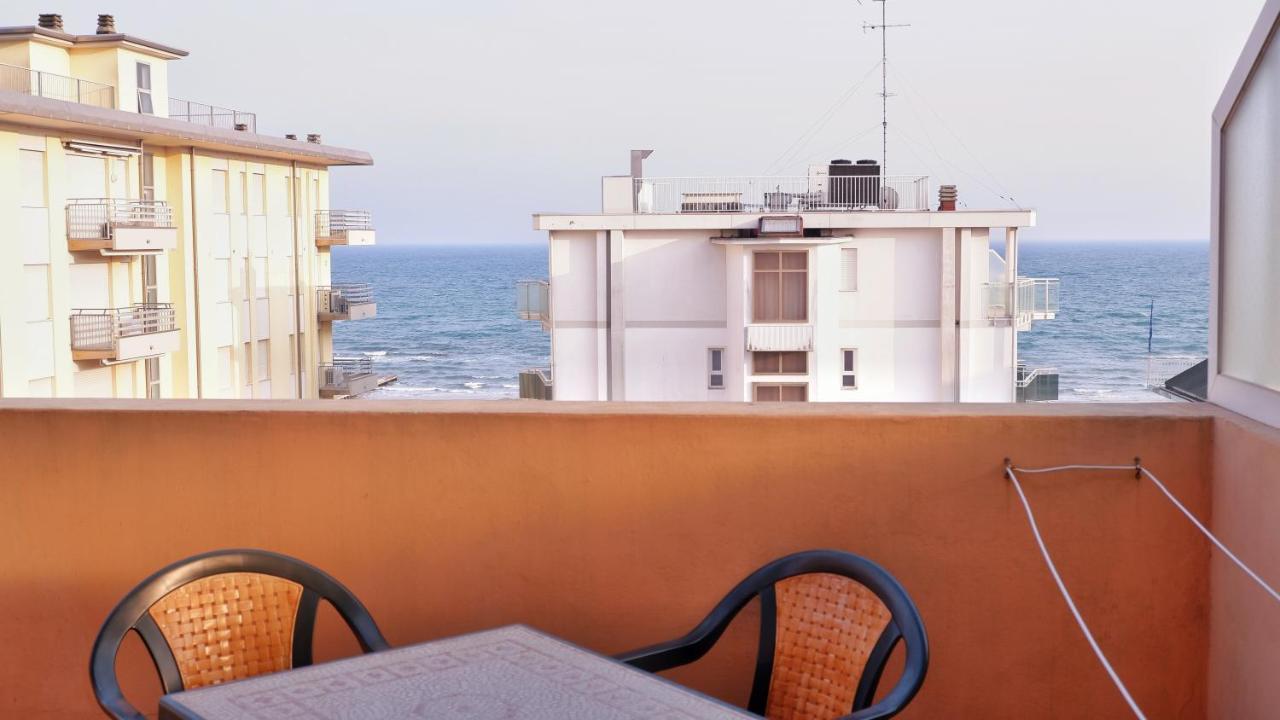 Hotel Venezuela Lido di Jesolo Esterno foto