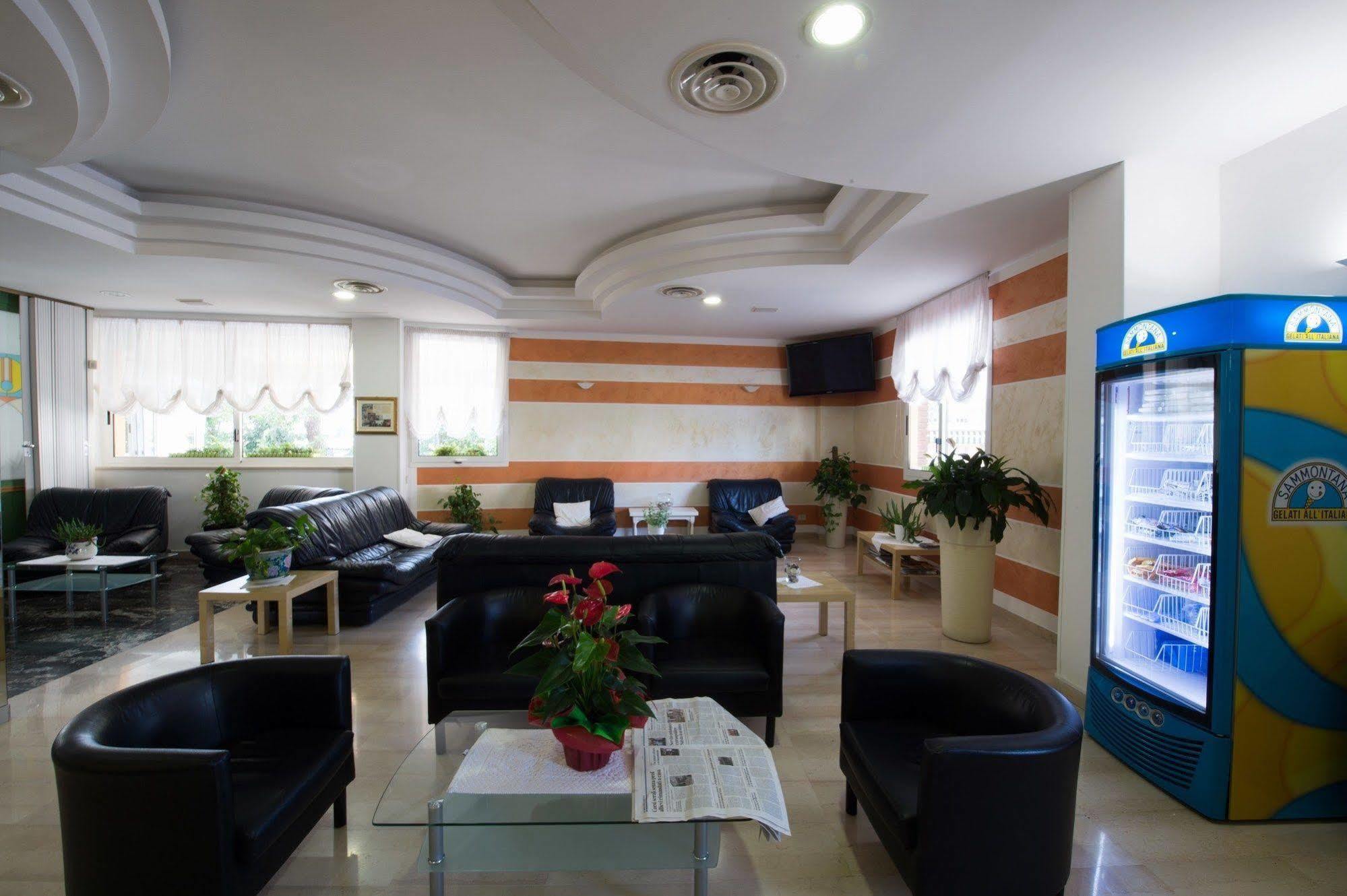 Hotel Venezuela Lido di Jesolo Esterno foto