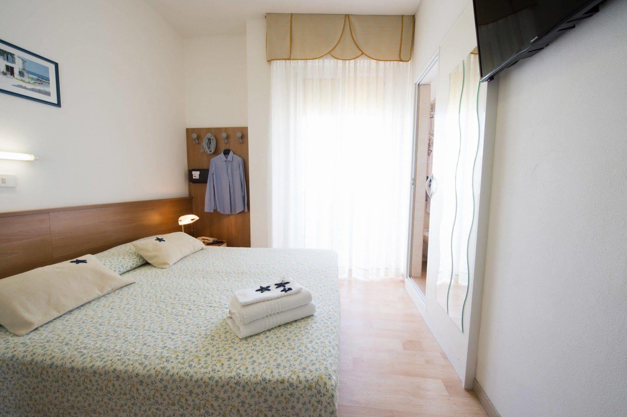 Hotel Venezuela Lido di Jesolo Esterno foto